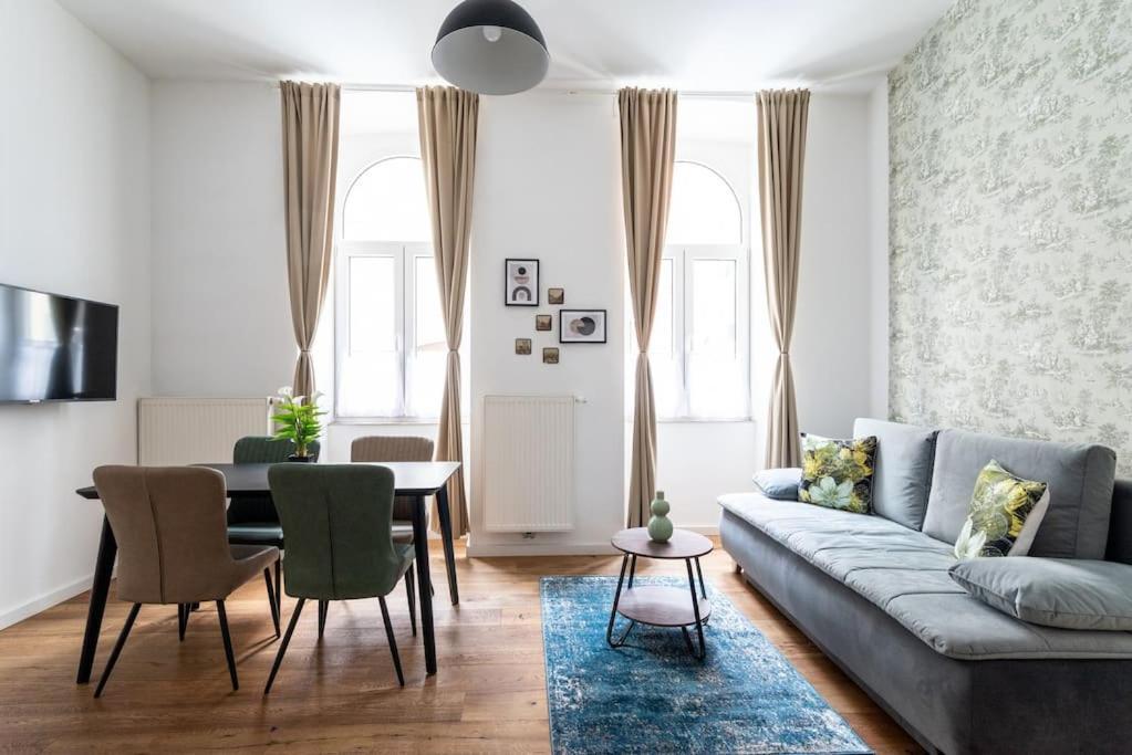 Apartamento Sleek 1Br Flat Near Center By Hm Viena Exterior foto