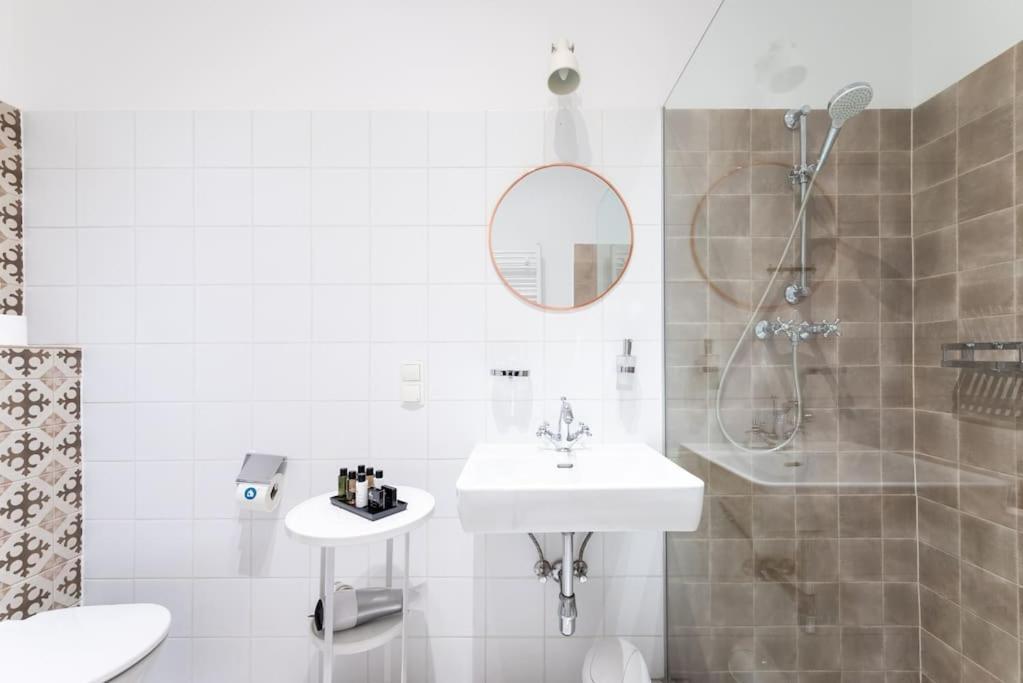 Apartamento Sleek 1Br Flat Near Center By Hm Viena Exterior foto