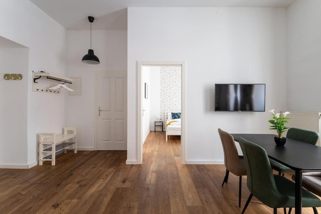 Apartamento Sleek 1Br Flat Near Center By Hm Viena Exterior foto